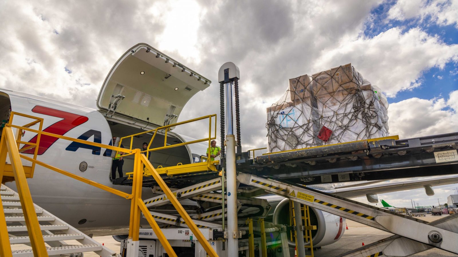 2025-Jamaica-Load-Cargo-2624